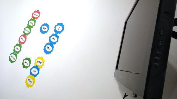 Clases de inglés con métodos tradicionales y tecnologías actuales